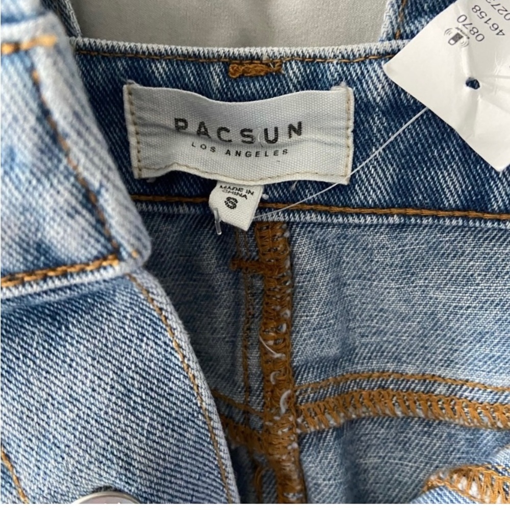 PacSun - Picture 4 of 6